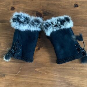 JAZZED UP Fingerless Gloves, Black with Faux Rabbit Fur, One size- adjustable.